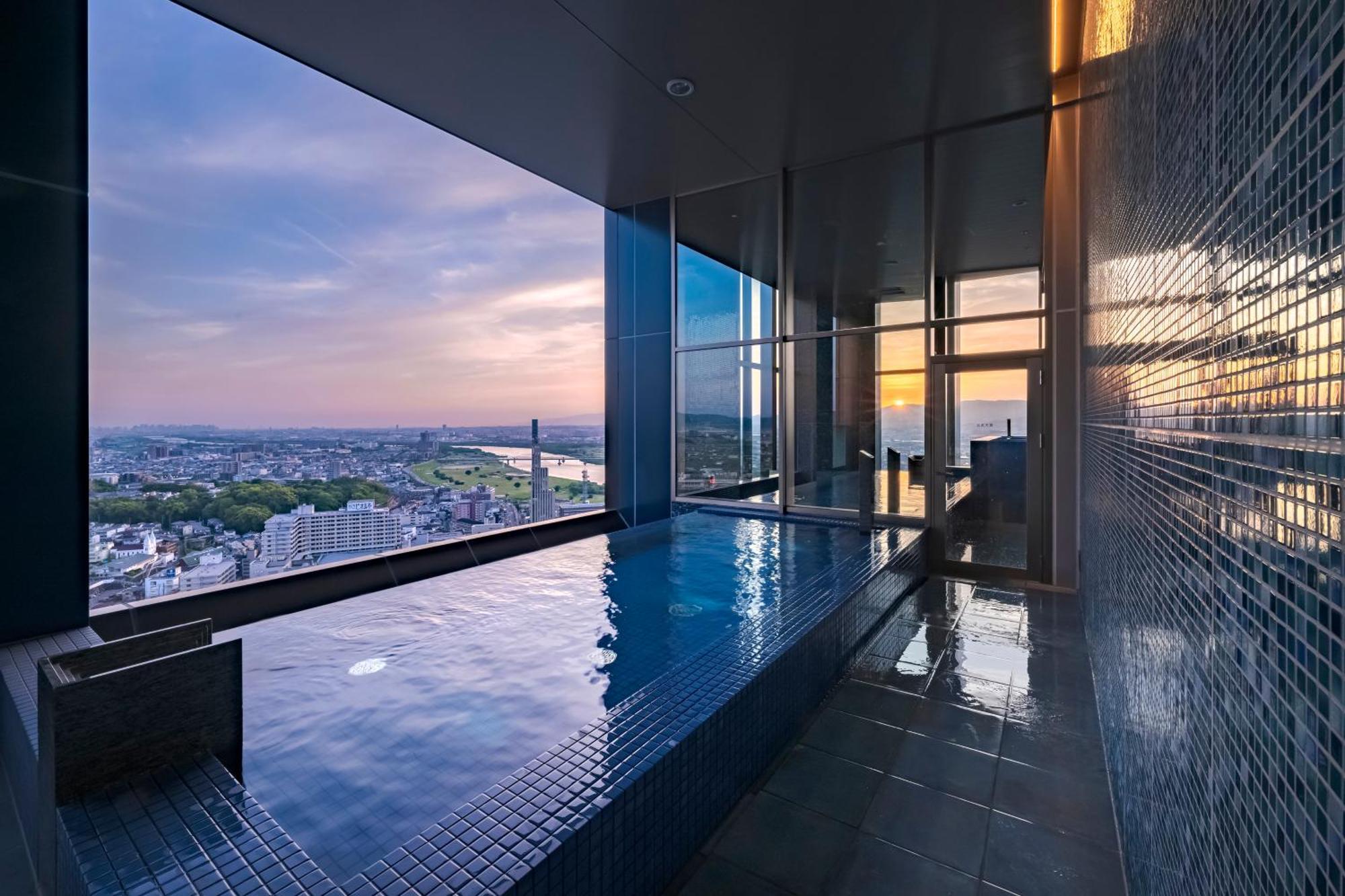 Candeo Osaka 4*